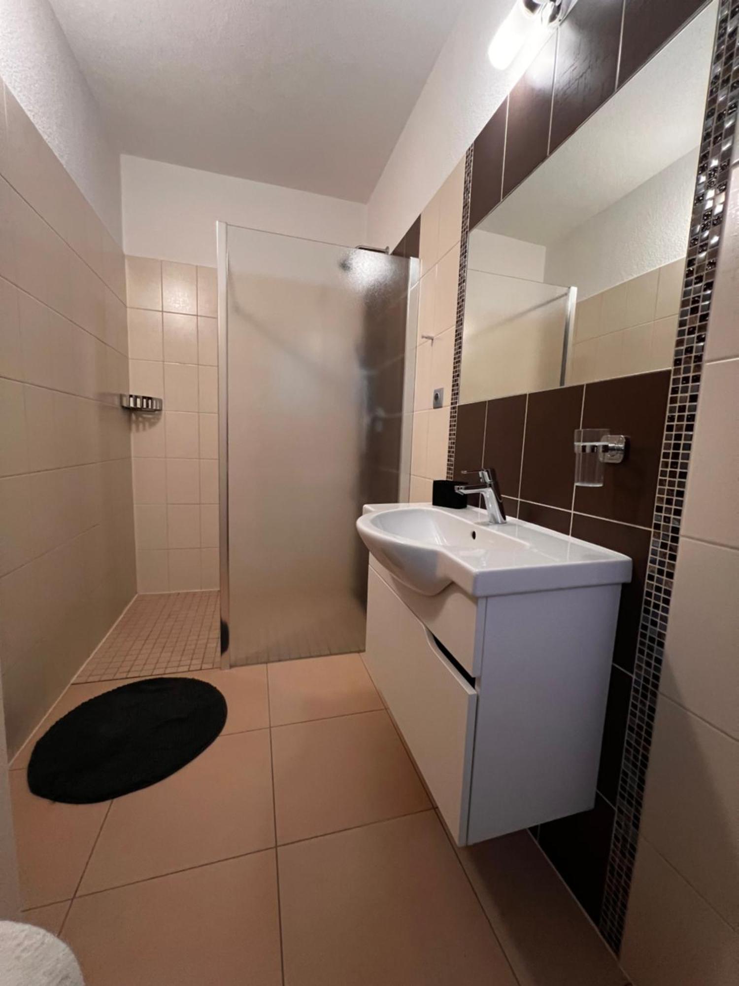 Apartmany Teddy Bojnice Eksteriør billede