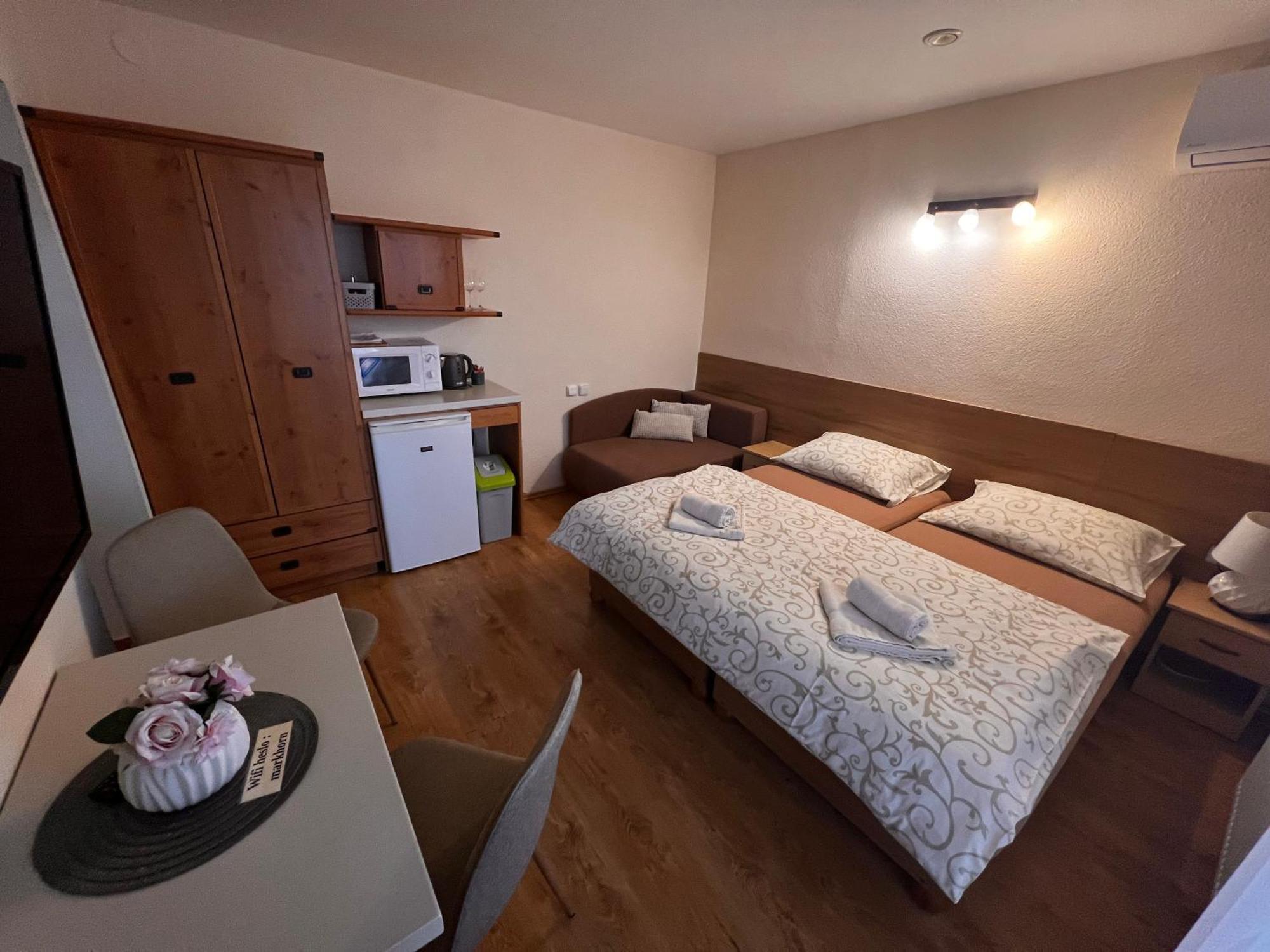 Apartmany Teddy Bojnice Eksteriør billede