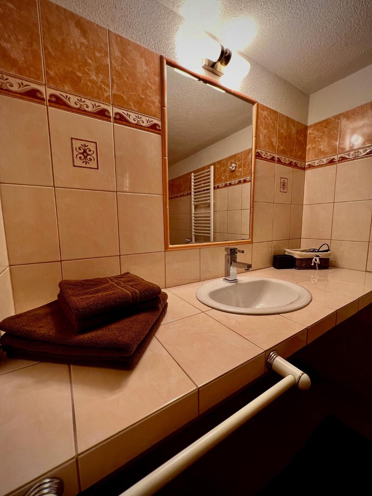 Apartmany Teddy Bojnice Eksteriør billede